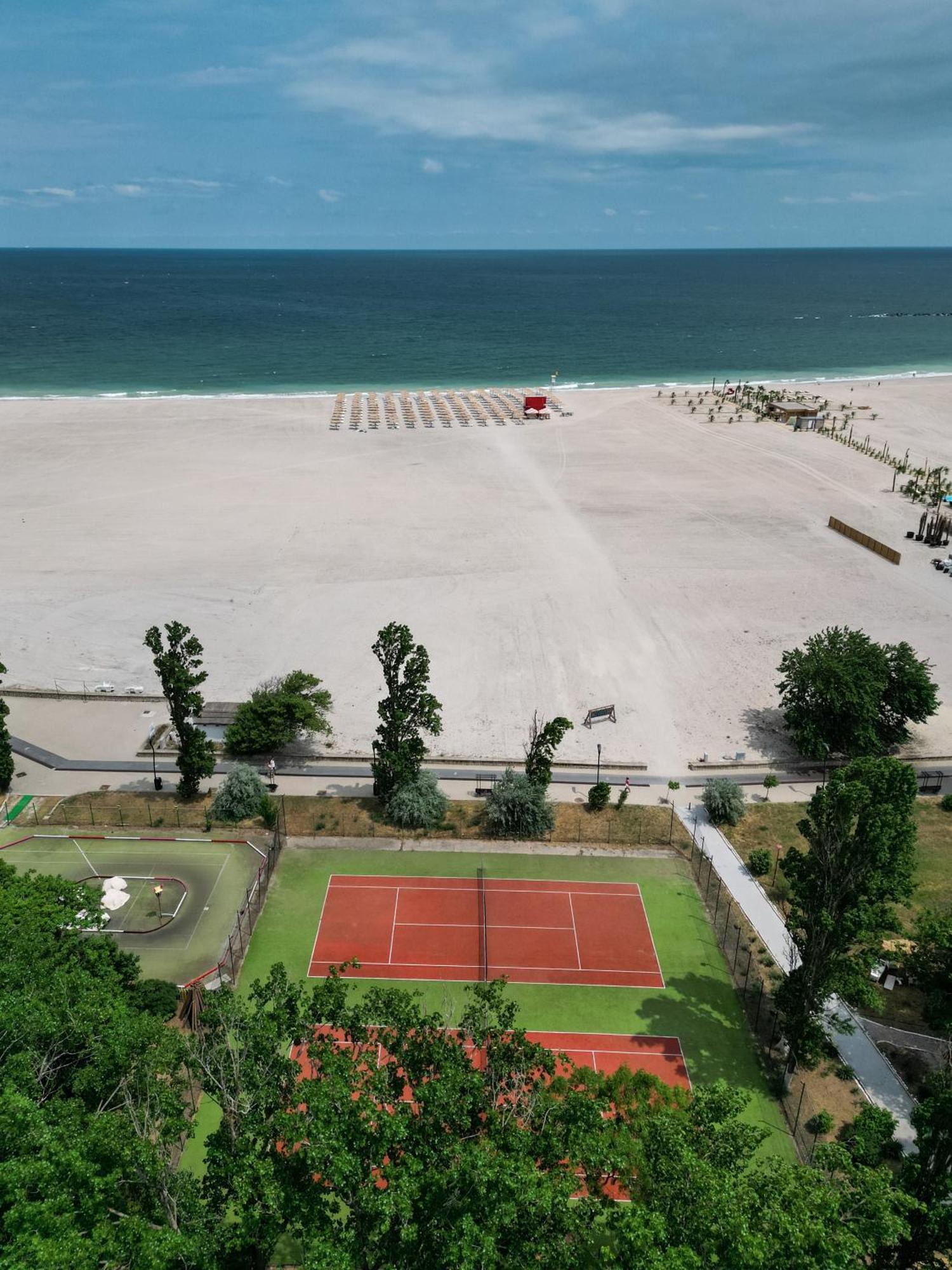 Complex Mediteranean Mamaia Buitenkant foto